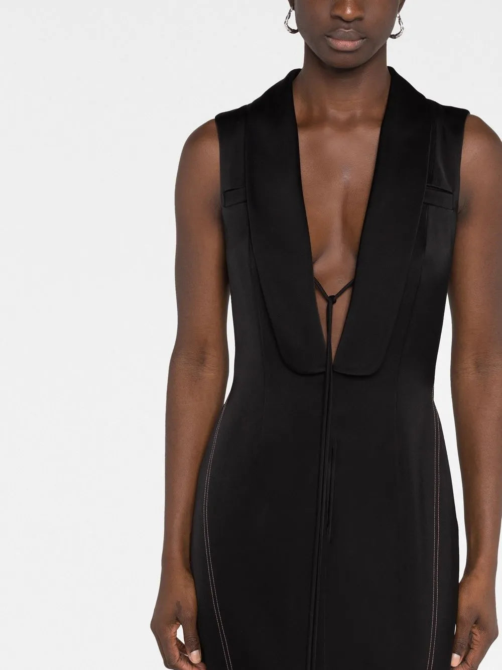 Vpm Atelier Dario V Neck Midi Dress