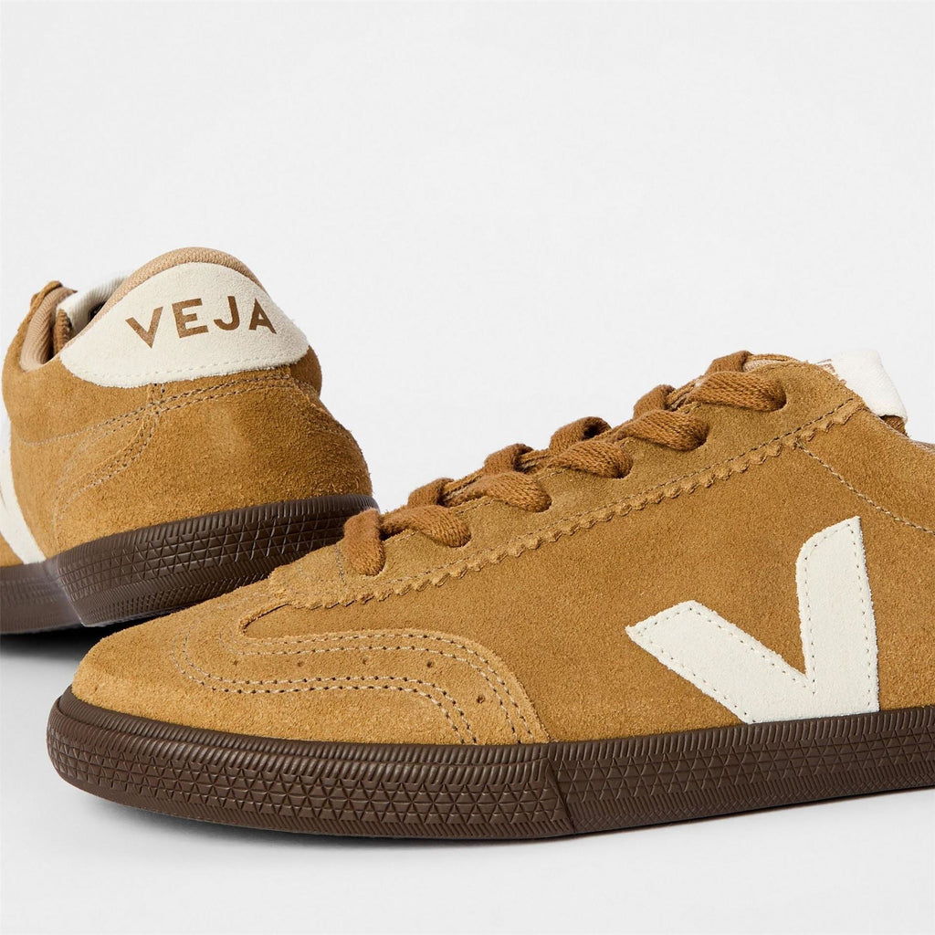 VEJA Volley Trainers