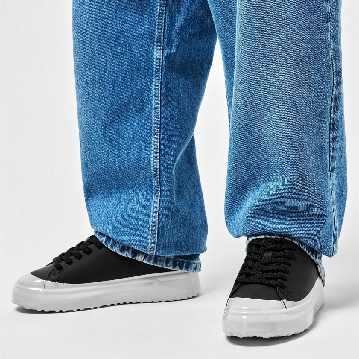 Mallet Mens Grftr Lite Low Top Trainers