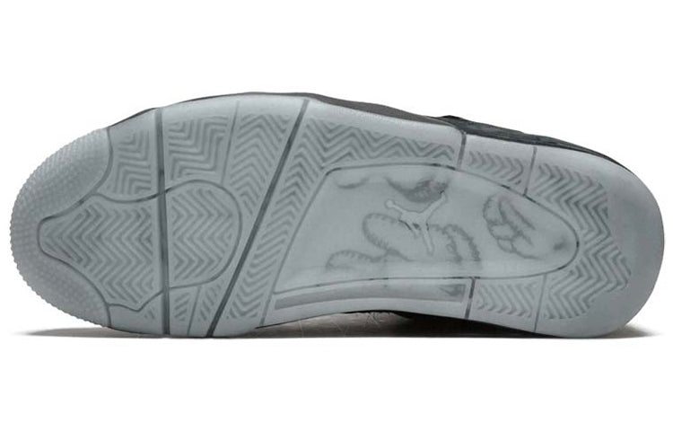 Air Jordan 4 Retro x KAWS