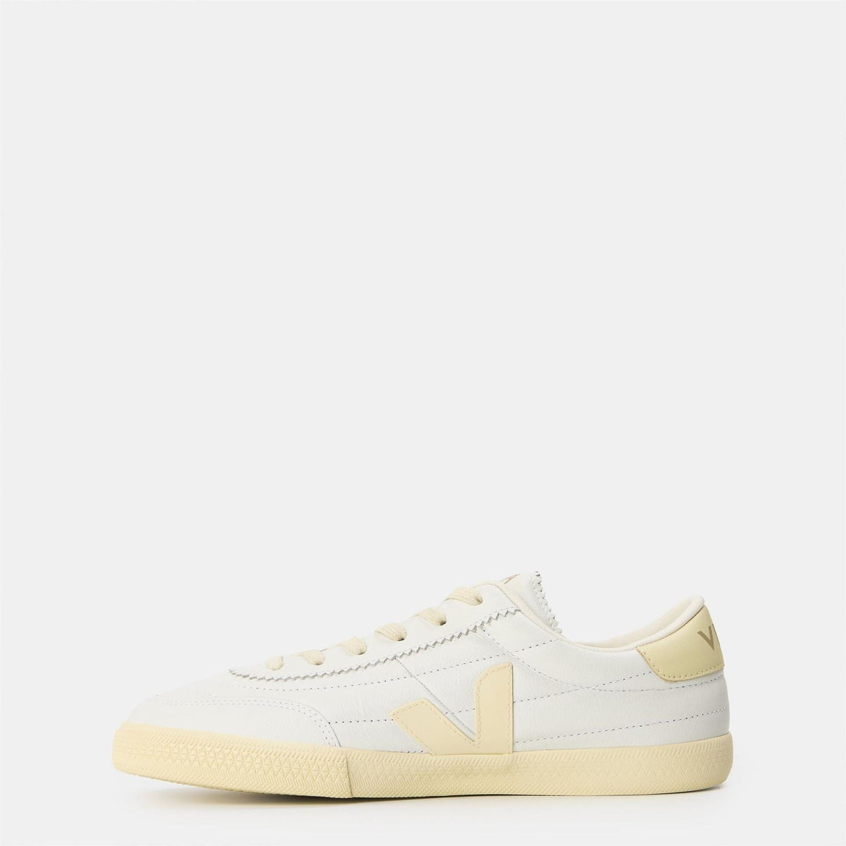 VEJA Womens Pnnka Leather Court Trainers