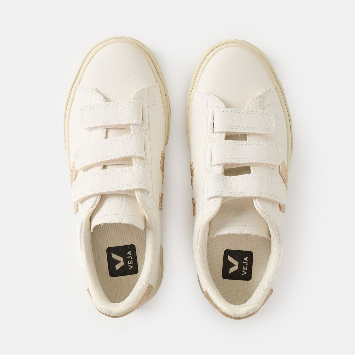 VEJA Womens Recife Leather Velcro Court Trainers
