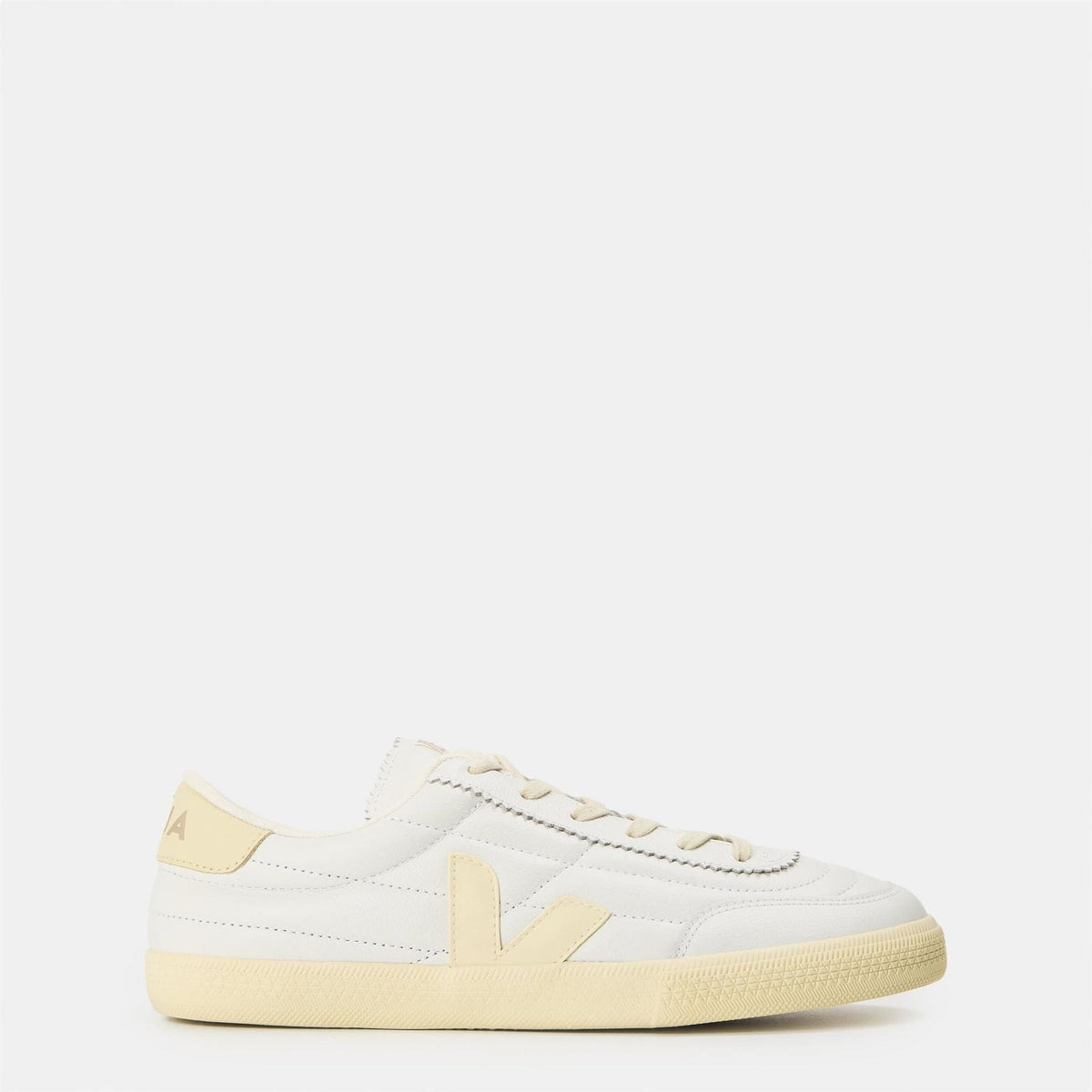 VEJA Womens Pnnka Leather Court Trainers