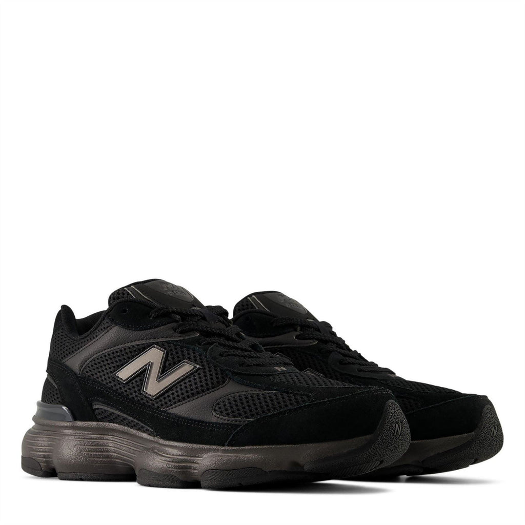 New Balance 603 Textured Lace-Up Sneakers