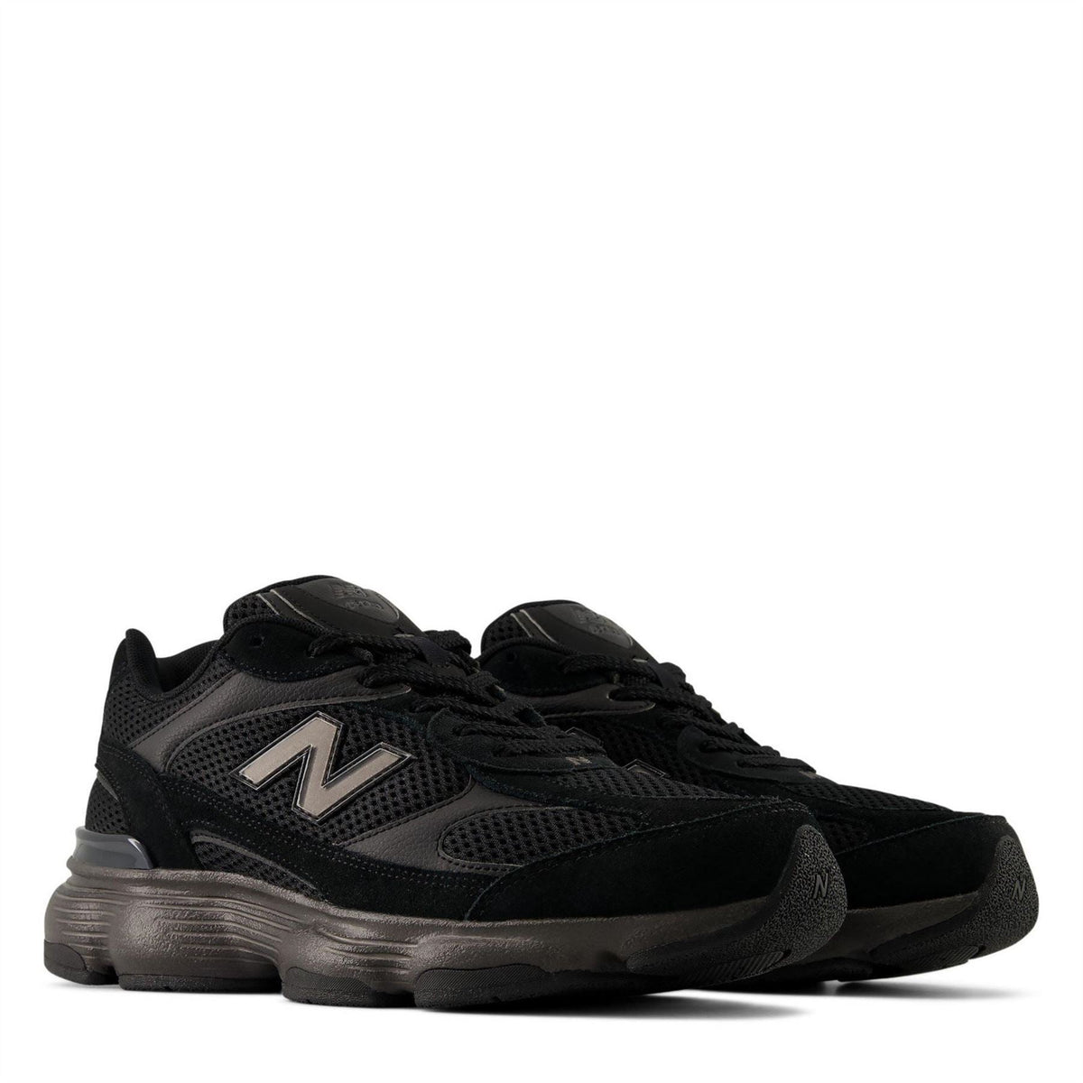 New Balance 603 Textured Lace-Up Sneakers