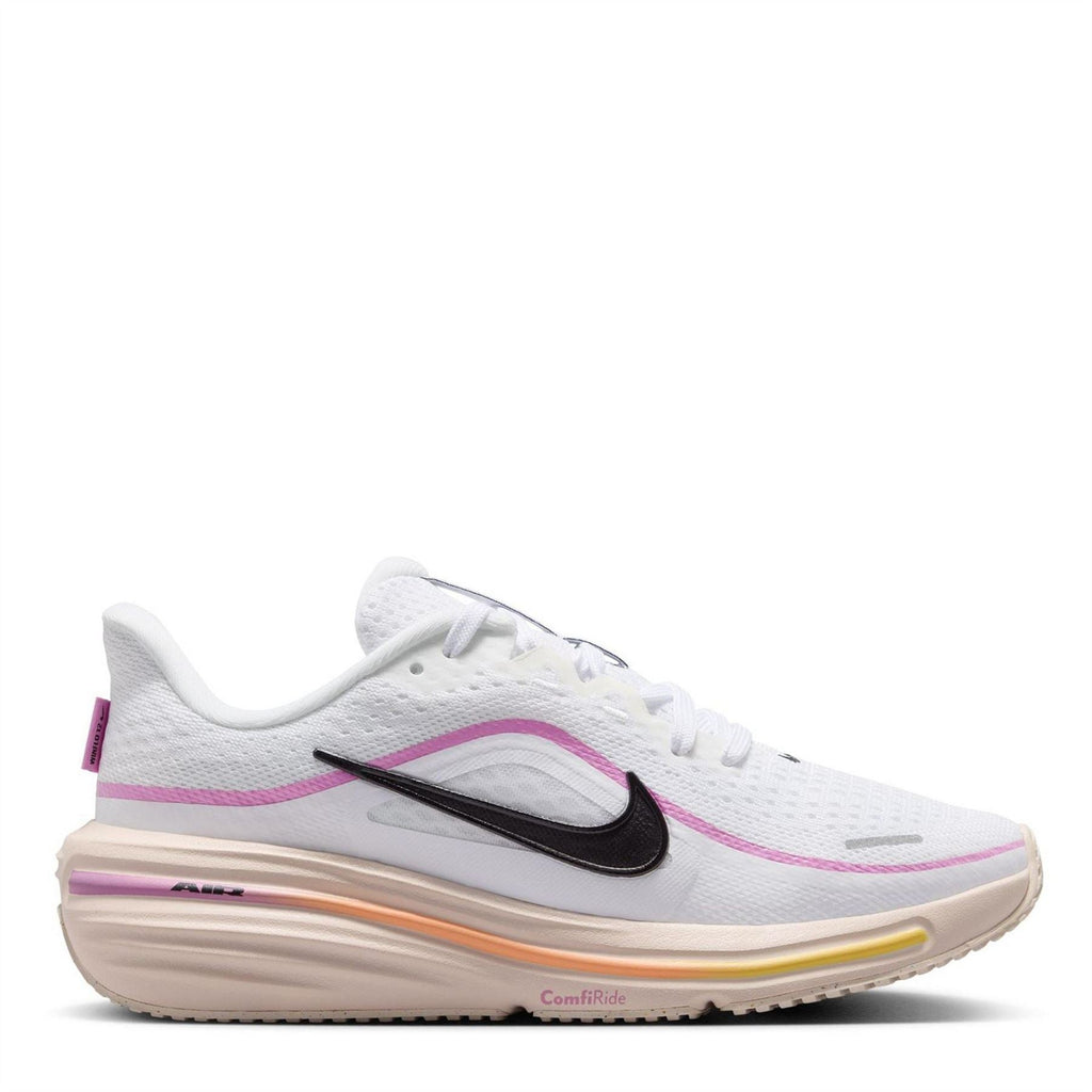 Nike Winflo 12 Low Top Lace-Up Sneakers