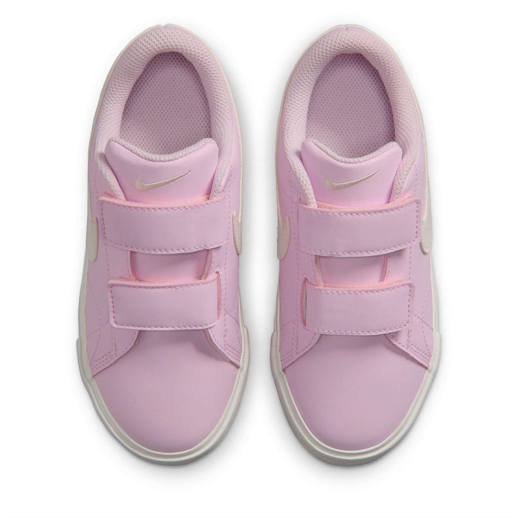 Nike Tennis Essential Low Top Sneakers